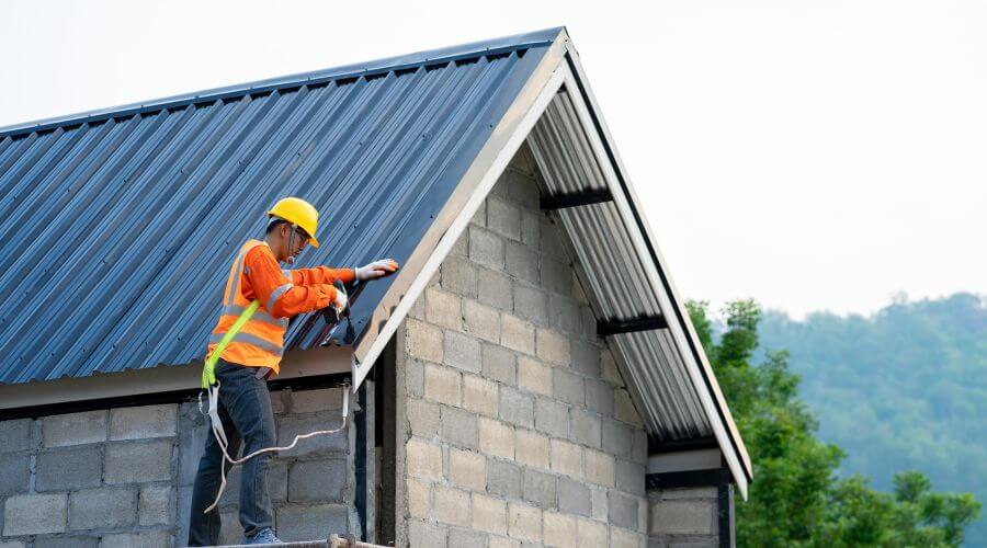 Professional gutter cleaning in Conneaut Lake, PA